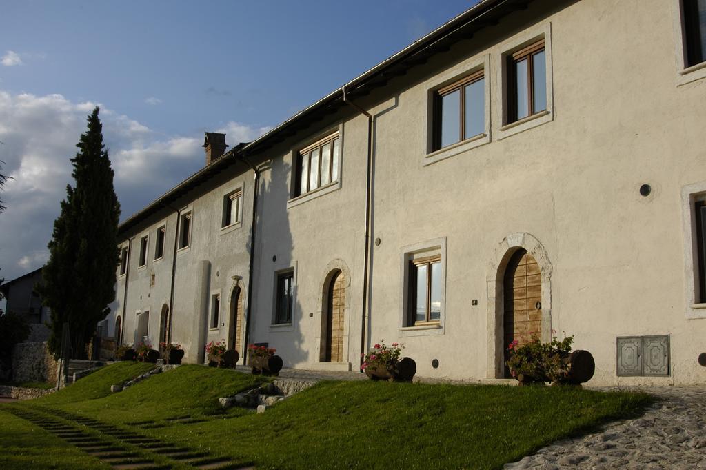 Appartamenti Il Capomandro Sant'Anatolia Exterior photo